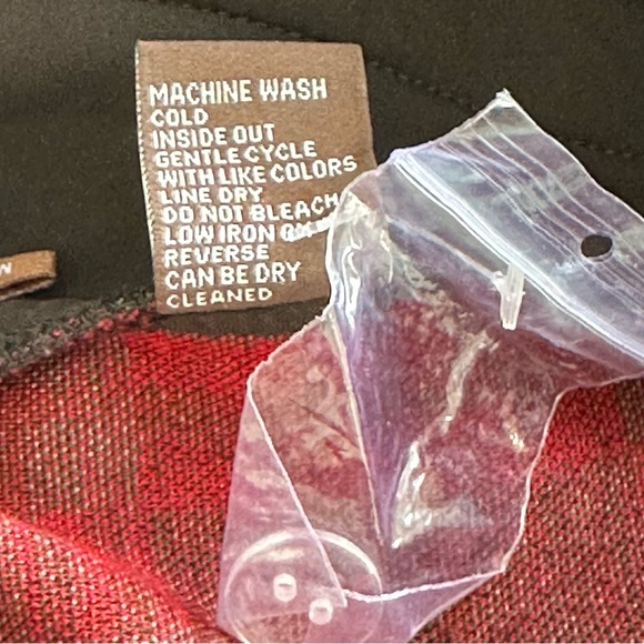 NEW J. McLaughlin Plaid Broderick Pants Red Black & Green Holiday Slacks Size 8 - Picture 7 of 8